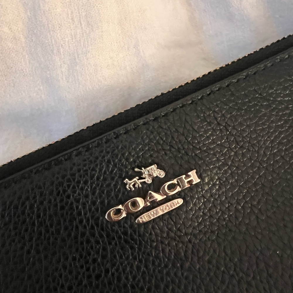 Coach Black Leather Wristlet/Wallet - Picture 4 of 6